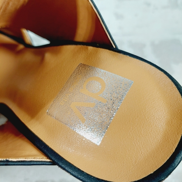 NEW DV Dolce Vita Brista Black Leather Block Heel Sandals A881 - Picture 10 of 11